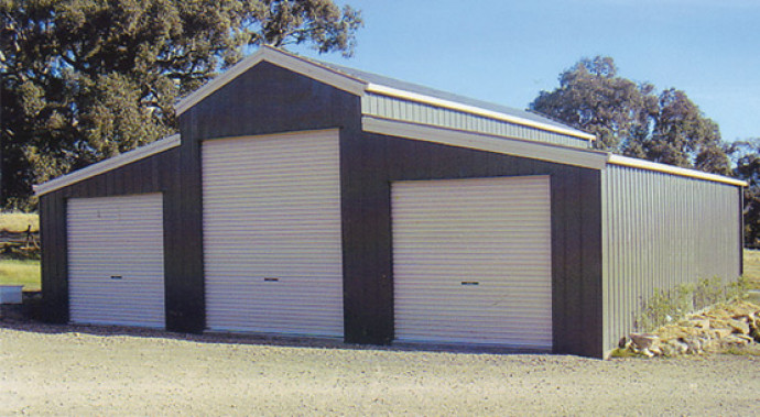 outback barn colorbond three roller doors 6