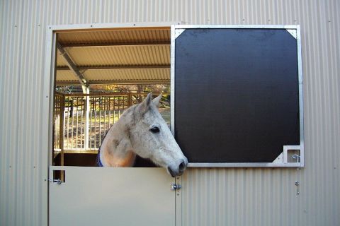 Stable split door